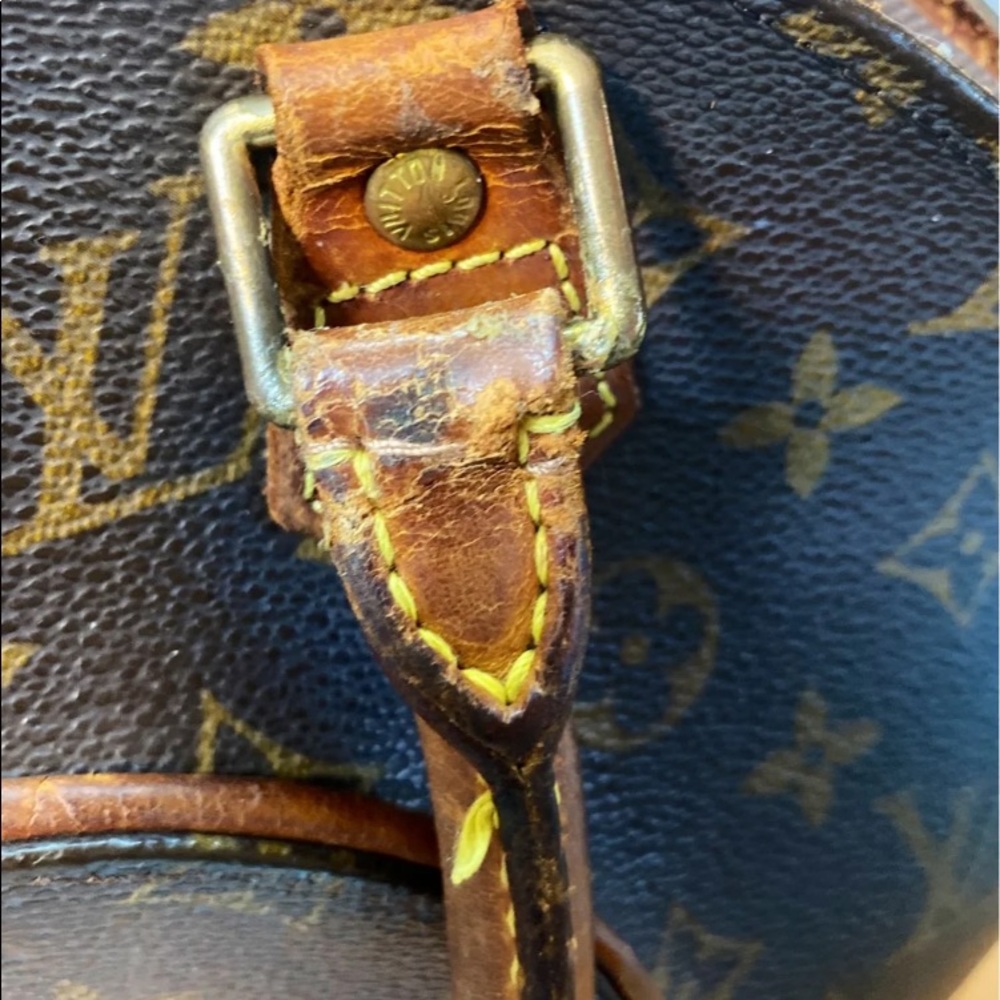 SOLDAuthentic Louis Vuitton Monogram Ellipse Tote Handbag - Picture 8 of 13